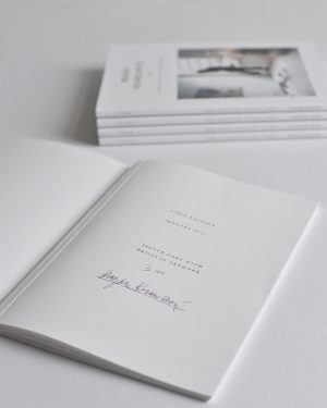 Signierte Katalog-Edition mit Original Aquarell – Bild 2